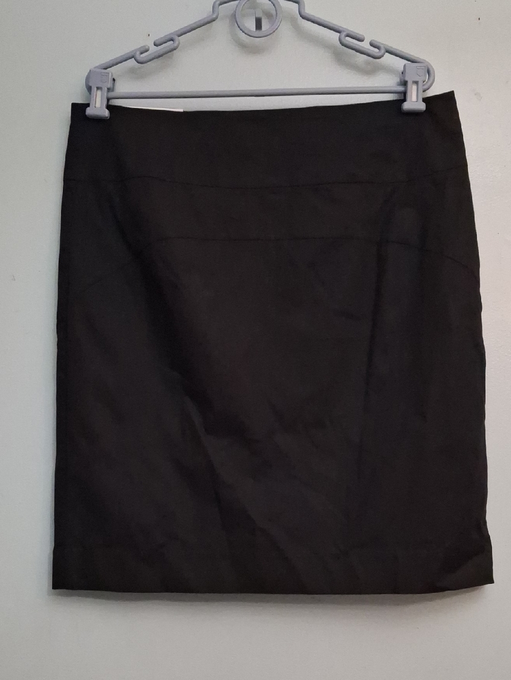 GAP Factory Size 16 Black Women's Pencil Skirt Stretch with Back Slits.